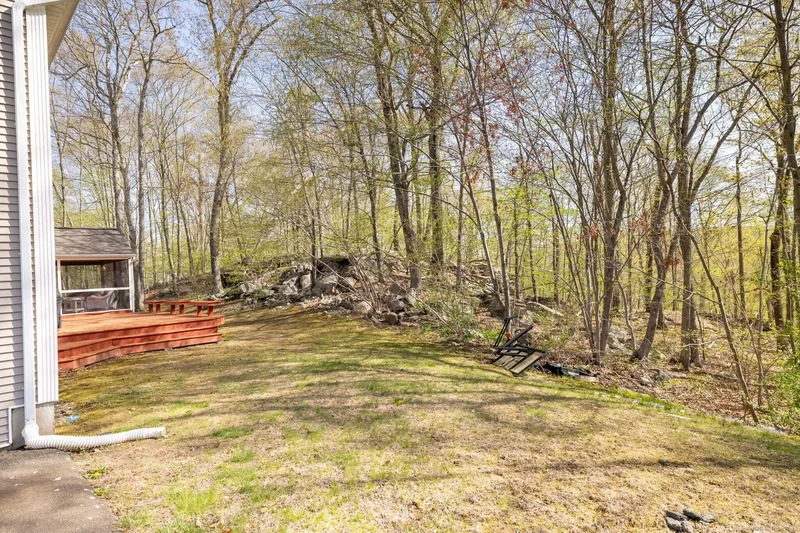 114 Cobbler Lane, Southbury, CT 06488, Southbury, Connecticut, United States. - Photo 8