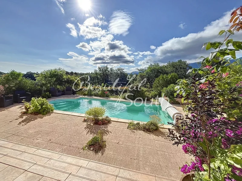 SUPERB VILLA WITH POOL AND VIEWS, MONTESQUIEU-DES-ALBERES