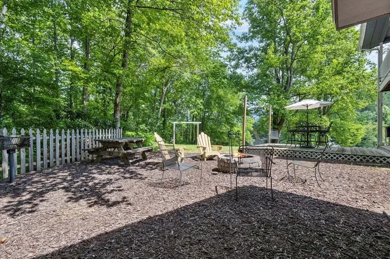 1615 East Vineyard Road, Hayesville, NC 28904, Hayesville, North Carolina, United States. - Photo 15