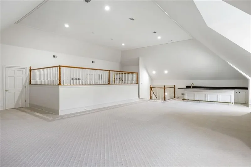 4571 Columns Drive SE, Marietta, Georgia, United States. - Photo 88
