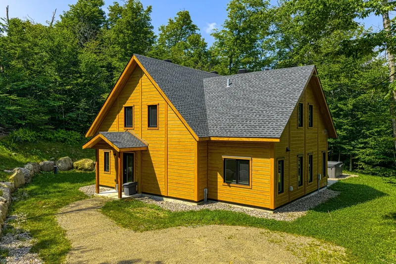187 Ch. de la Fraternité 228, Lac-Supérieur, Quebec, Canada. - Photo 13