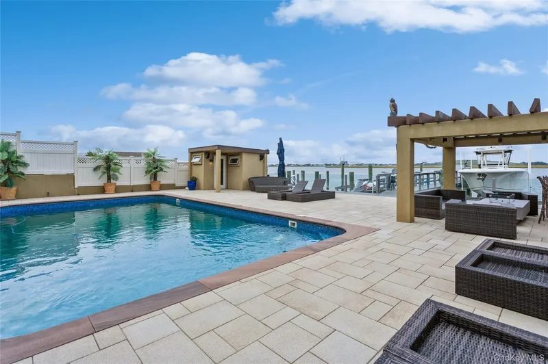 319 Harbor Drive, Long Beach, New York, United States. - Photo 6