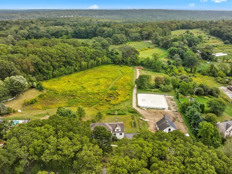 6 Wood St , Upton, MA 01568, Upton, Massachusetts, United States. - Photo 95