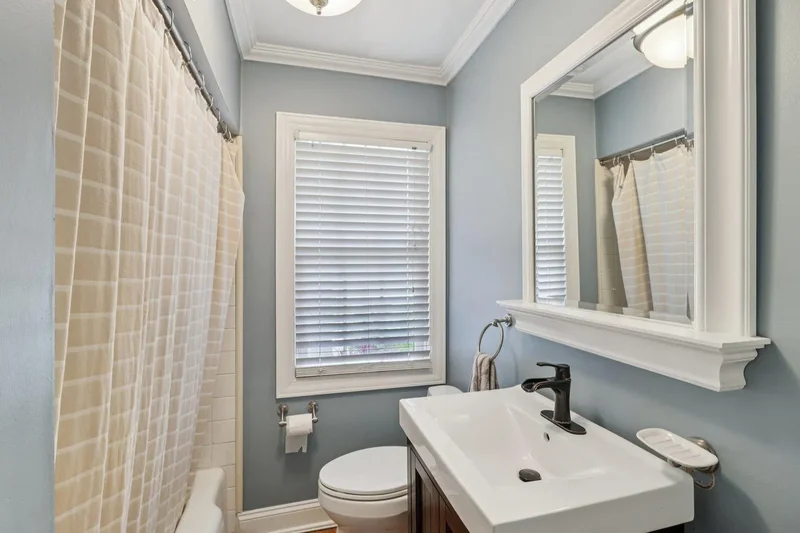 6619 Palma Lane, Morton Grove, IL 60053, Morton Grove, Illinois, United States. - Photo 37