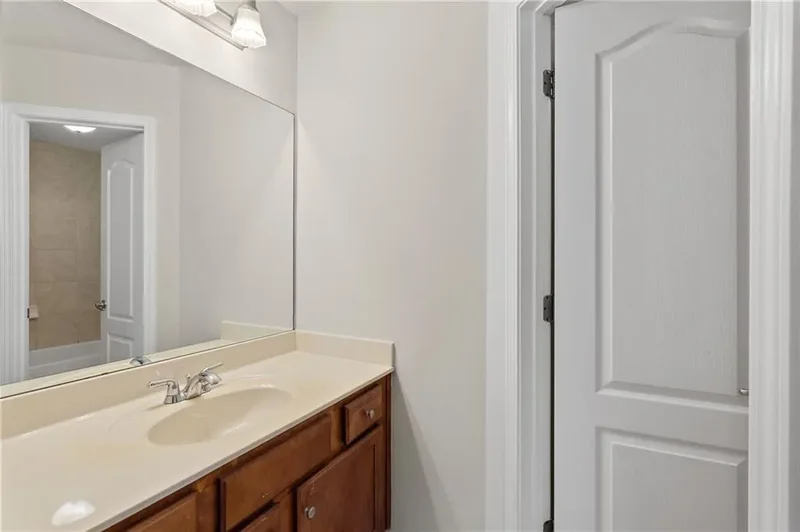 6427 Blue Water Drive, Buford, Georgia, United States. - Photo 58