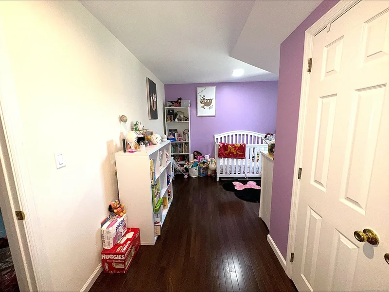 18 Soundview Avenue, Norwalk, Connecticut, United States. - Photo 29
