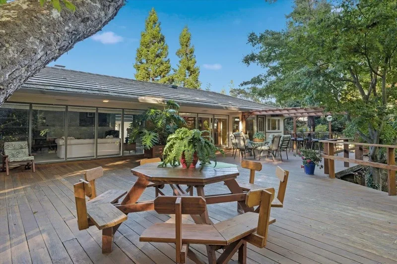 20510 Brookwood Lane, Saratoga, California, United States. - Photo 11