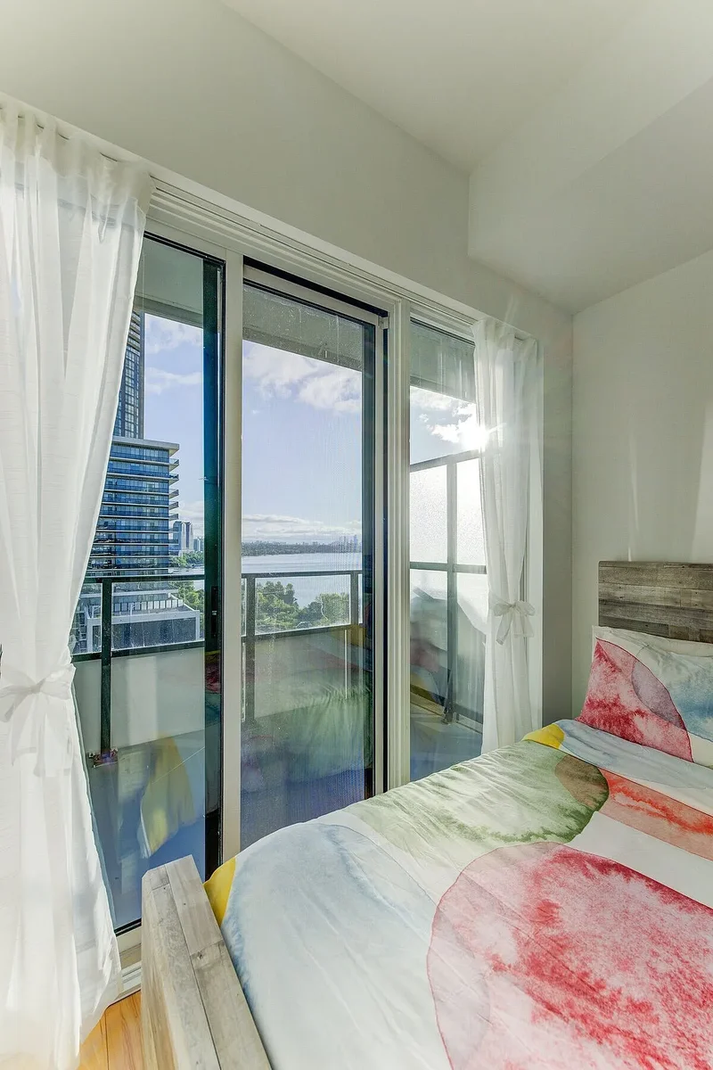 20 Shore Breeze Dr  906, Toronto, ON M8V 0C7, Toronto, Ontario, Canada. - Photo 20