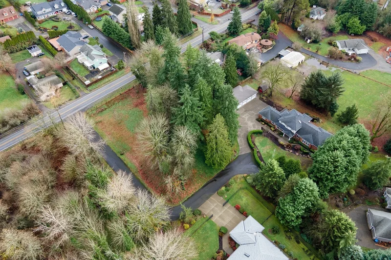 2726 9th St SW, WA, Puyallup, Washington, United States. - Photo 37