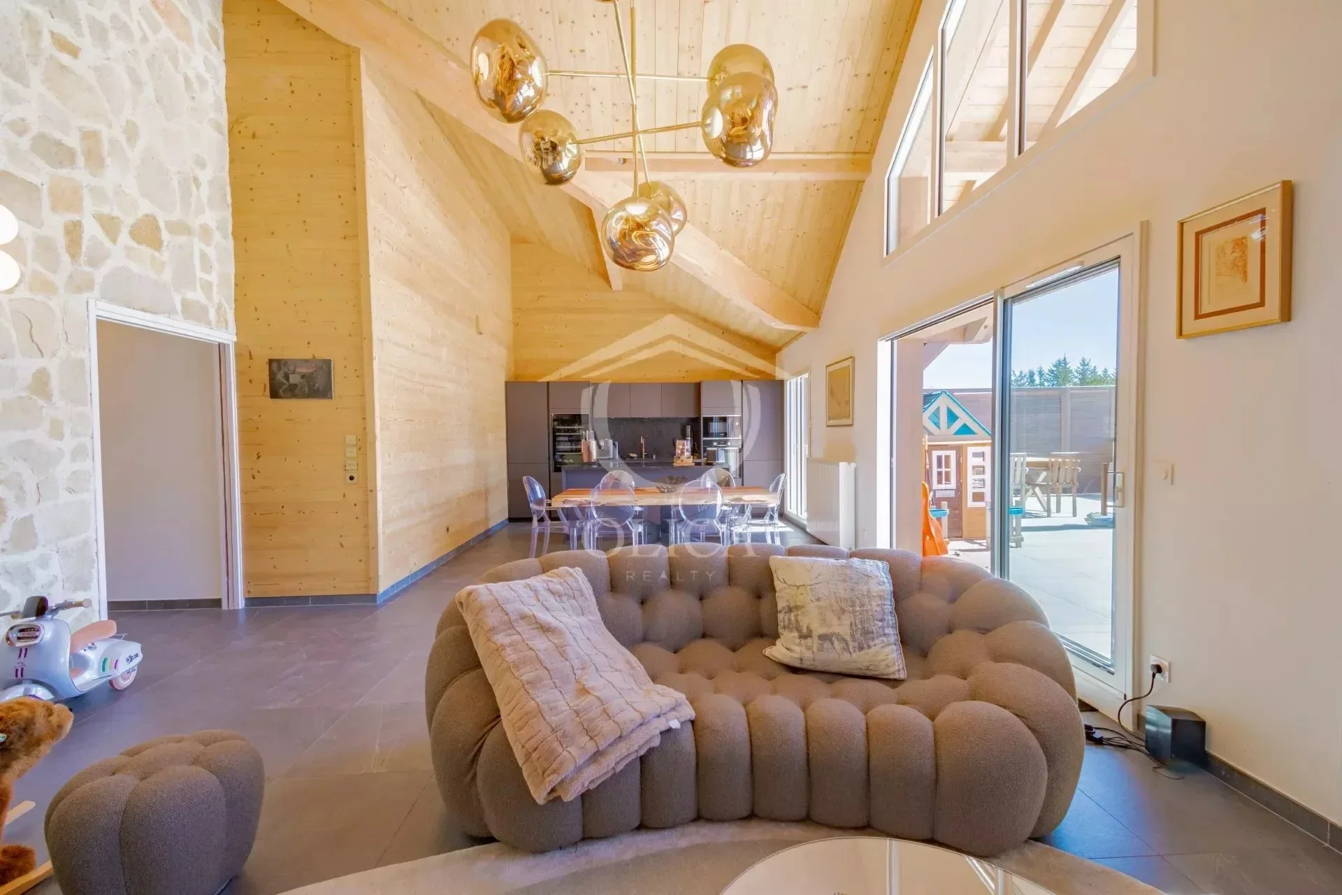 Gallery photo 6