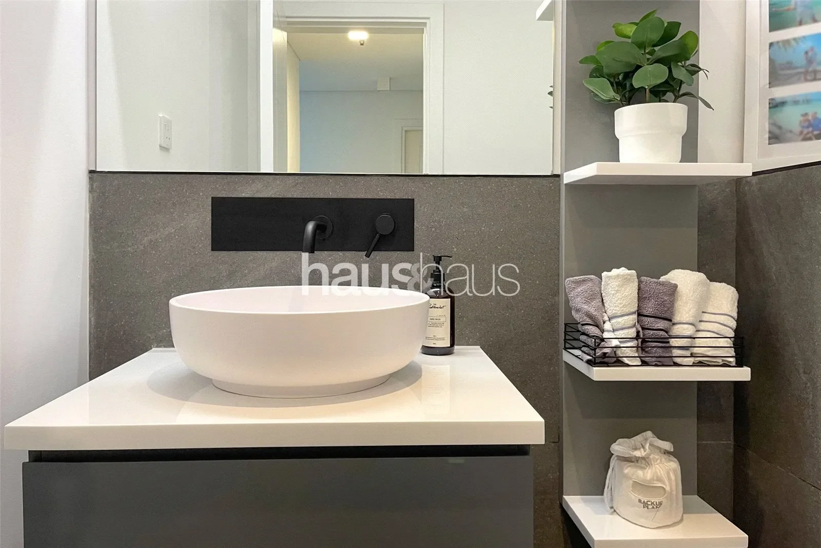 Gallery photo 12