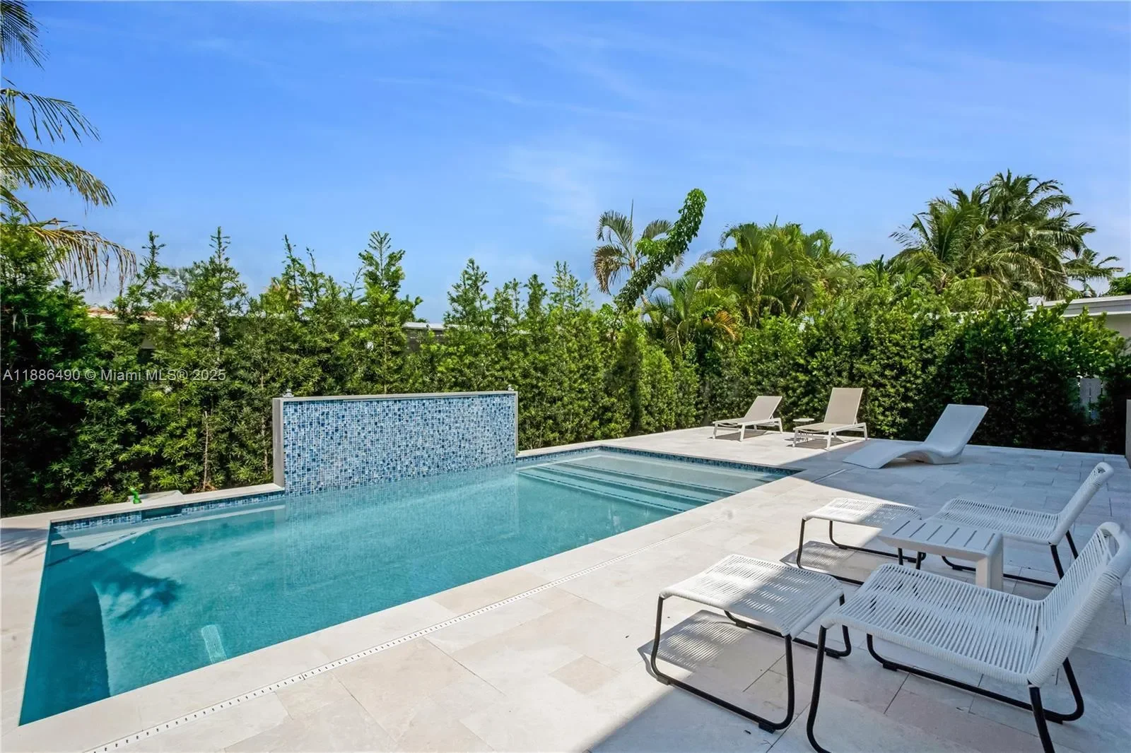 8826 Froude Ave, Bal Harbour, Florida, United States. - Photo 16