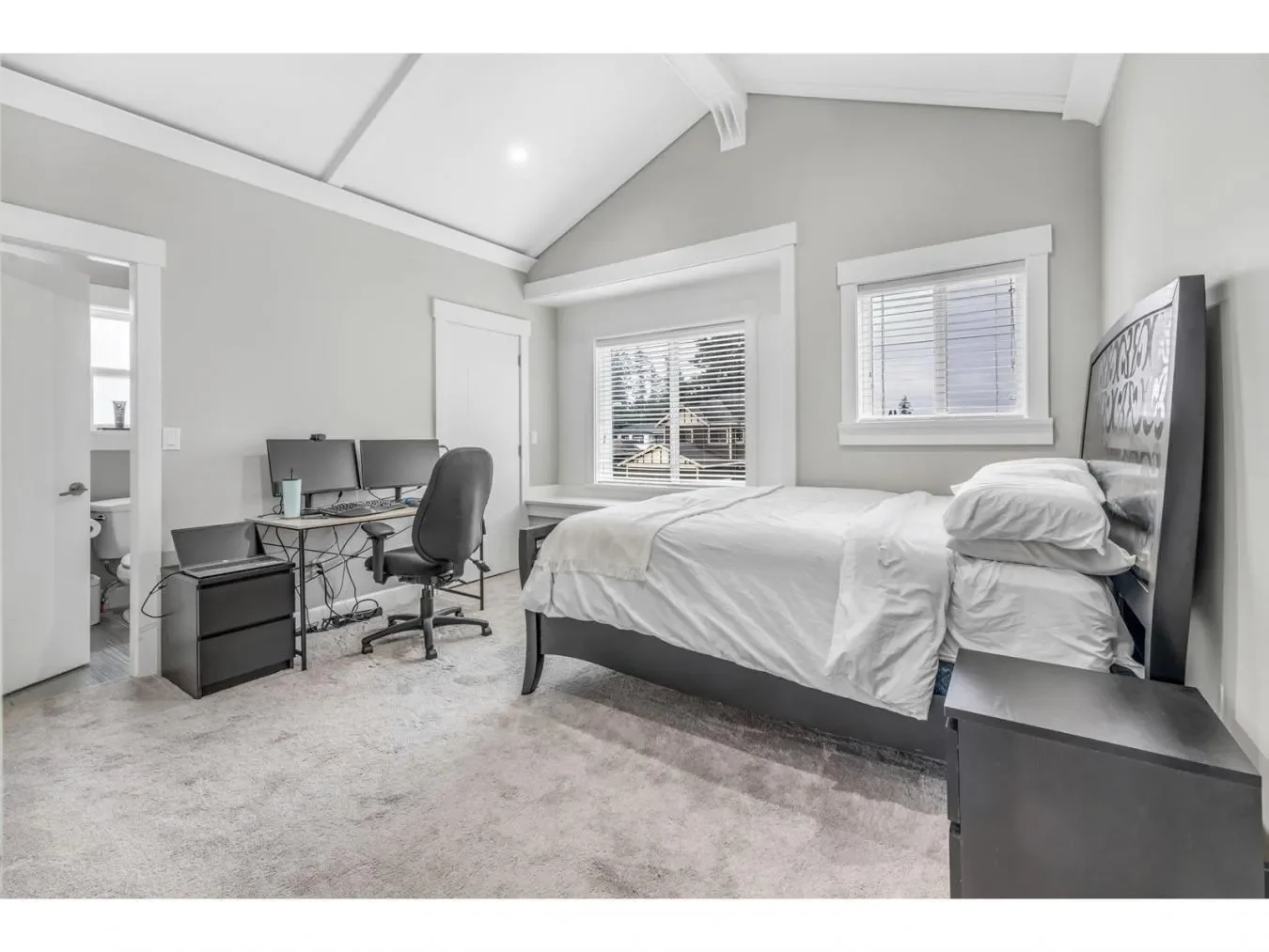 Gallery photo 4