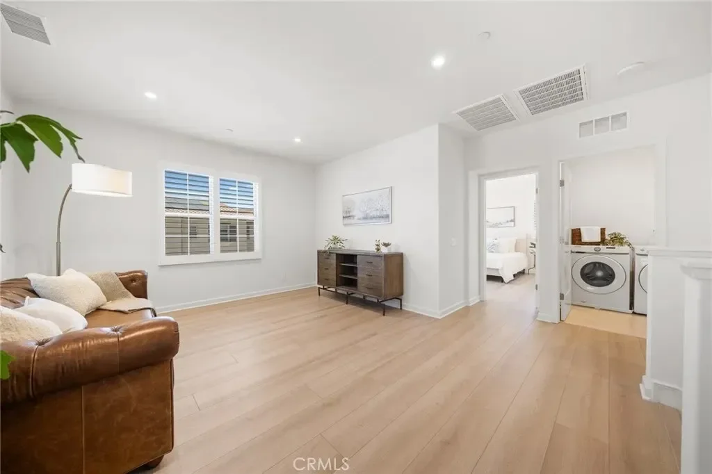 246 Canterbury, Irvine, California, United States. - Photo 21