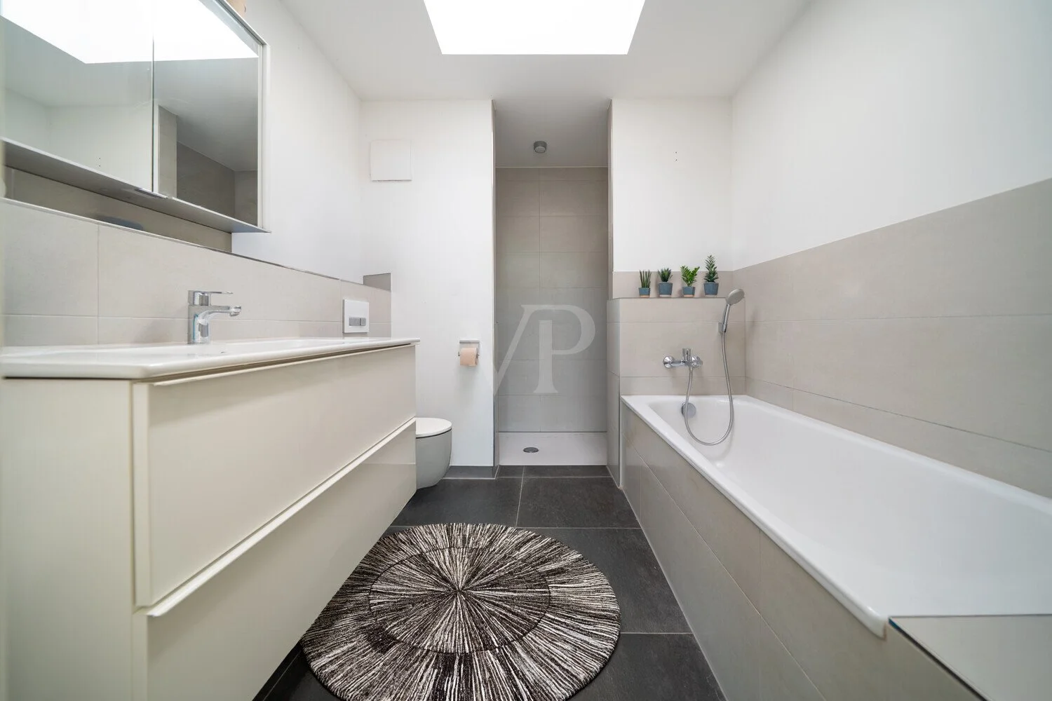 Gallery photo 10