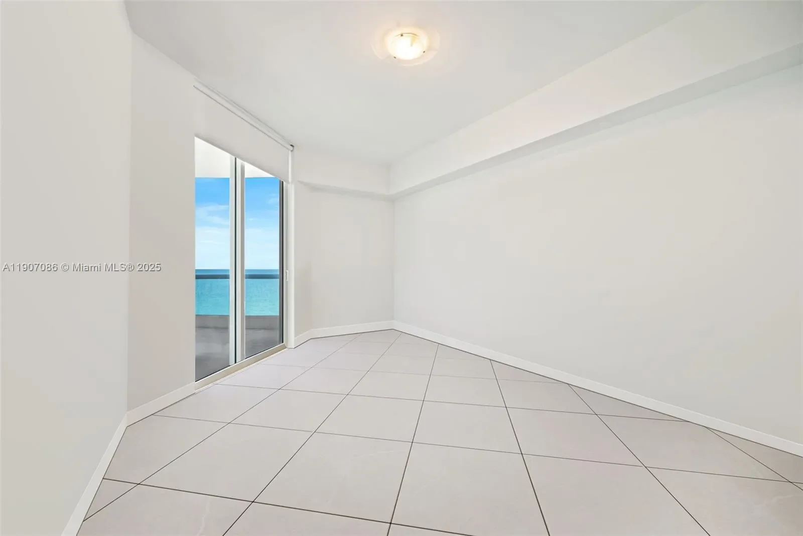 16051 Collins Ave 1202, Golden Beach, Florida, United States. - Photo 8