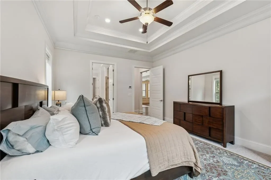 16140 Grand Litchfield Drive, Roswell, Georgia, United States. - Photo 22