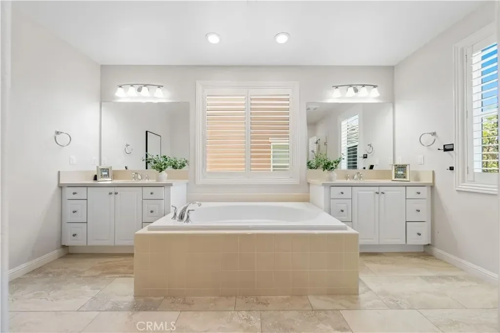 32 Goldenrod, Lake Forest, California, United States. - Photo 45