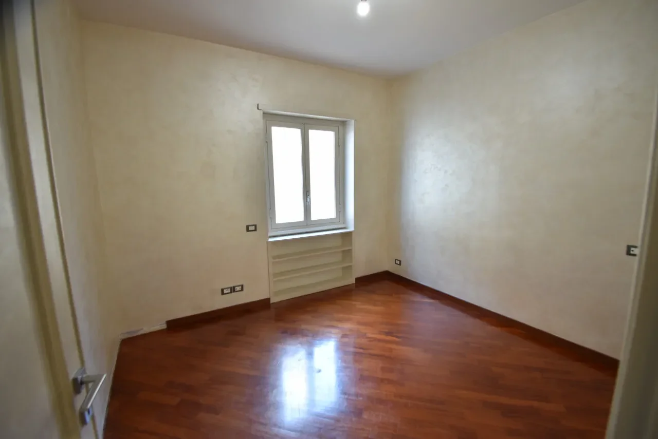Gallery photo 12