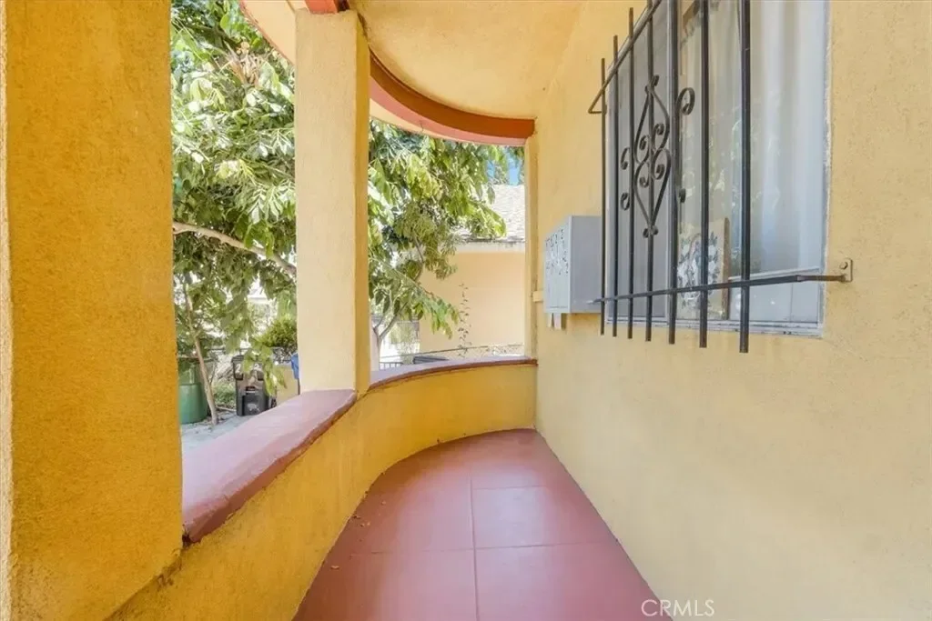 2122 Thomas Street, Los Angeles, California, United States. - Photo 28
