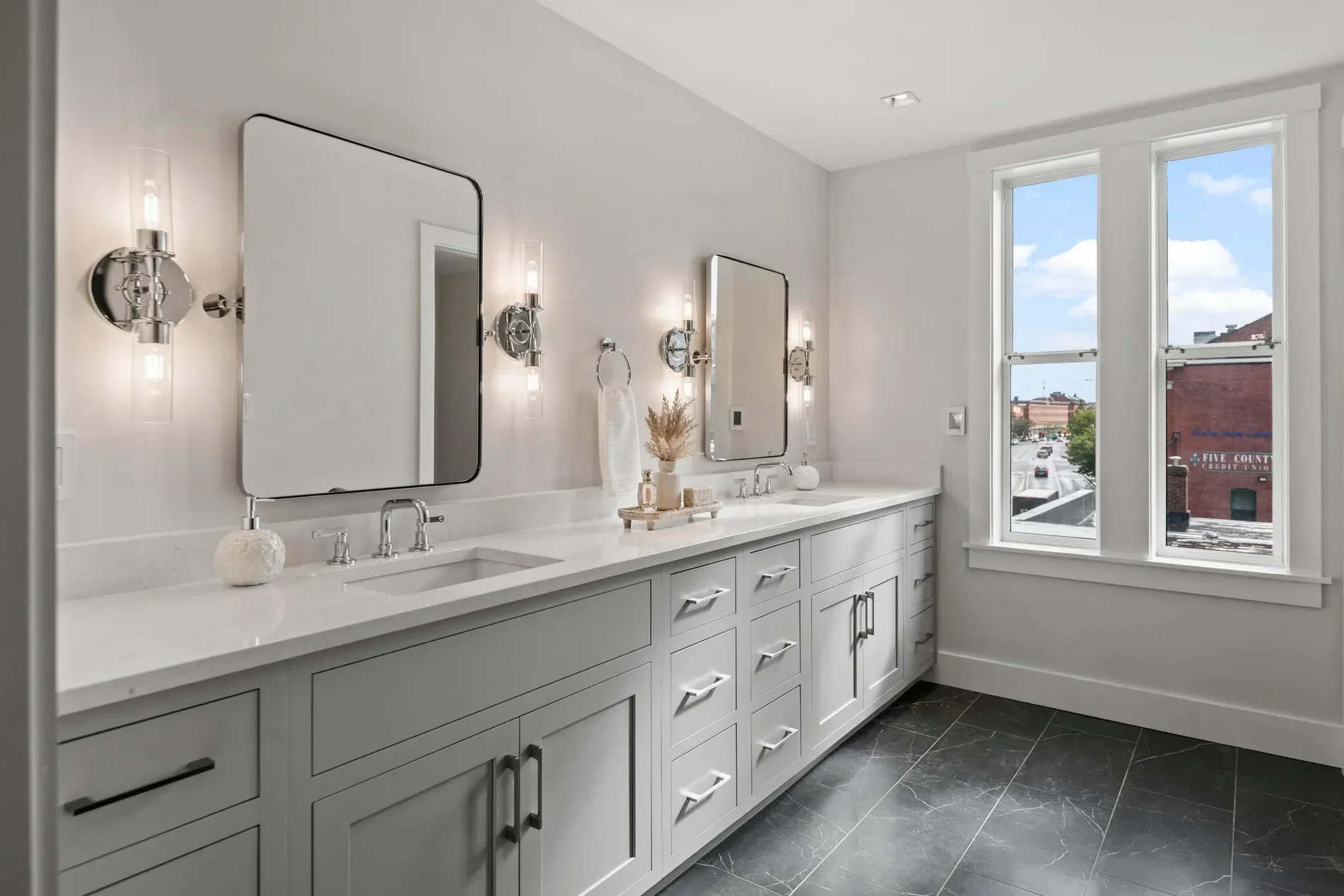 2 India Street 3, Portland, ME 04101, Portland, Maine, United States. - Photo 10