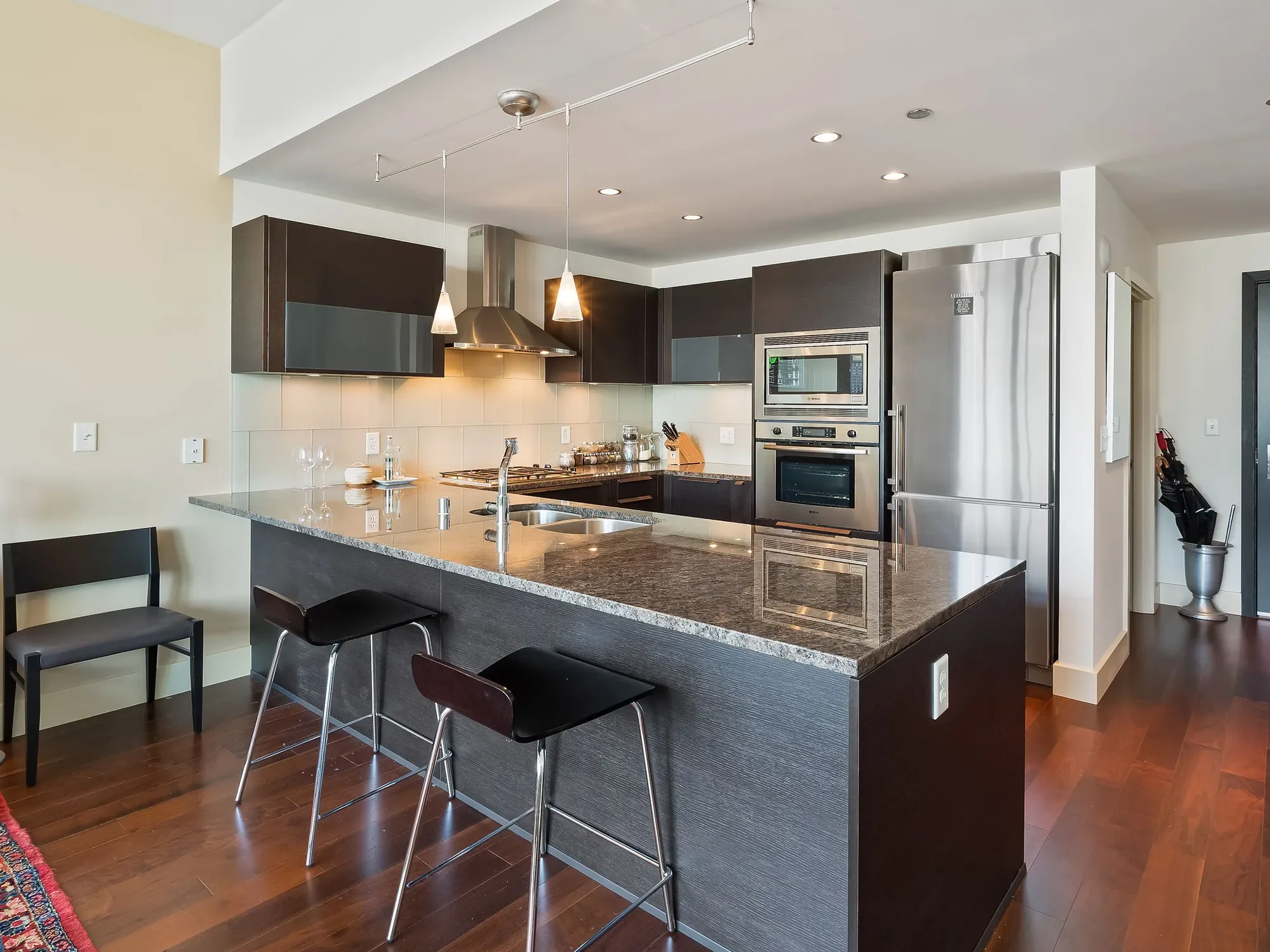 737 Olive Wy Unit #2703 , Seattle, WA 98101, Seattle, Washington, United States. - Photo 2