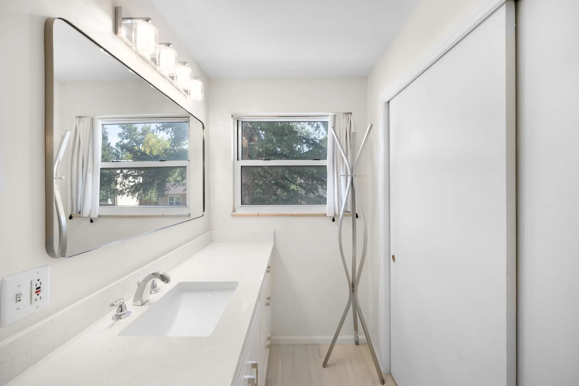 894 S Nelson Way , Lakewood, CO 80226, Lakewood, Colorado, United States. - Photo 17