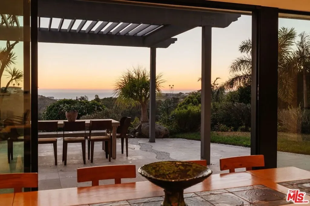 6767 Wandermere Road, Malibu, California, United States. - Photo 38