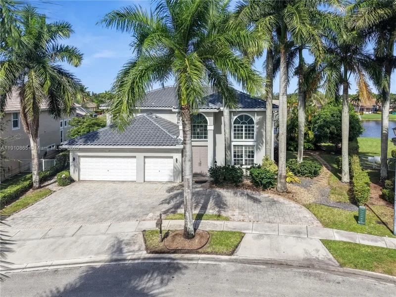 13787 NW 19th Ct, Pembroke Pines, FL 33028, Pembroke Pines, Florida, United States. - Photo 48