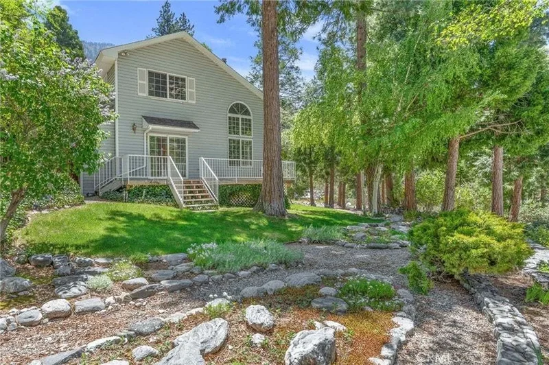 41560 Alder Drive, Forest Falls, CA 92339, Forest Falls, California, United States. - Photo 3