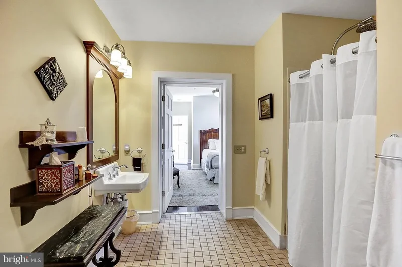2909 N Front St, Harrisburg, PA, 17110, USA, Harrisburg, Pennsylvania, United States. - Photo 9