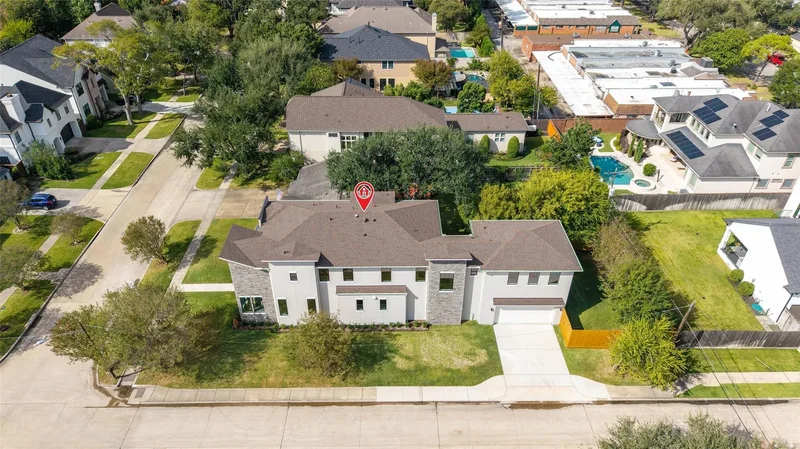 5200 Beech Street, Bellaire, Texas, United States. - Photo 48