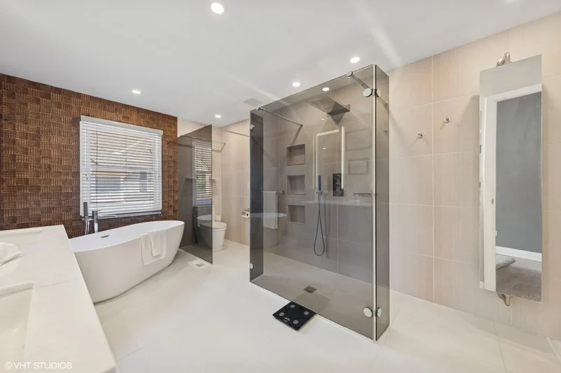 28 S Clay Street, Hinsdale, Illinois, United States. - Photo 6