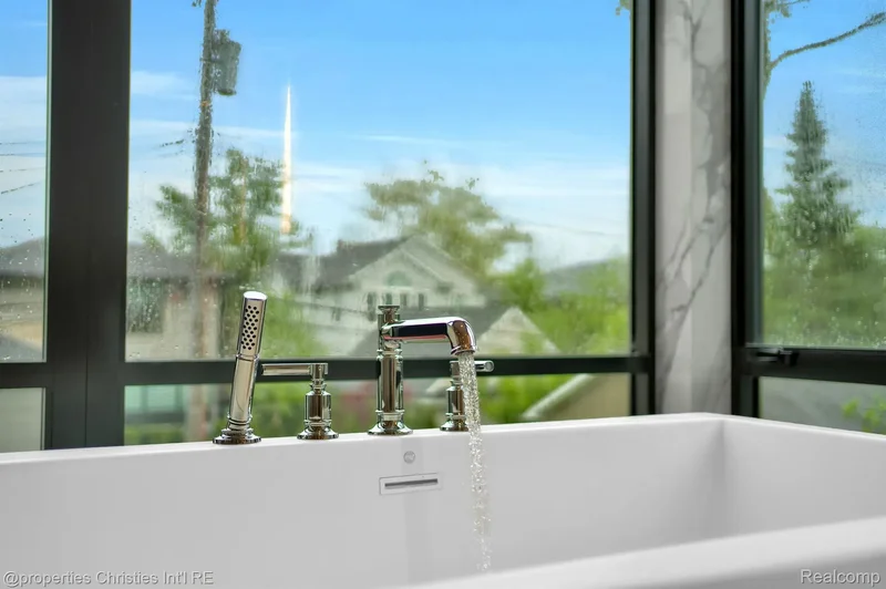 512 GEORGE Street, Birmingham, Michigan, United States. - Photo 13