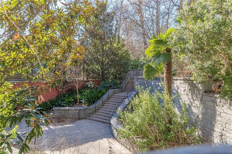 547 Elmwood Drive NE, Atlanta, Georgia, United States. - Photo 129