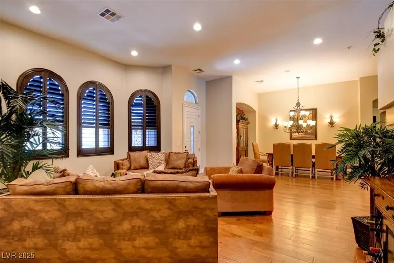 8465 Picket Ridge Court, Las Vegas, Nevada, United States. - Photo 7