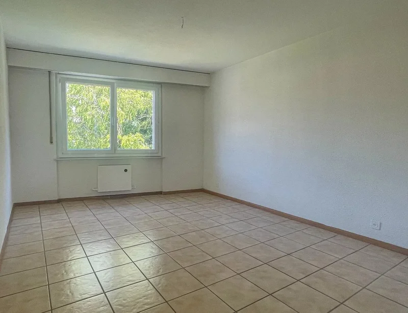 Chippis: Immeuble De Rendement De 12 Appartements Très Bien Entretenu