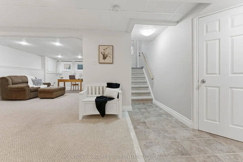 6 Kingsgate Crescent, East Gwillimbury, Ontario, Canada. - Photo 23