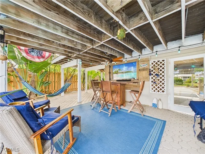 5 Bedrooms Other Residential