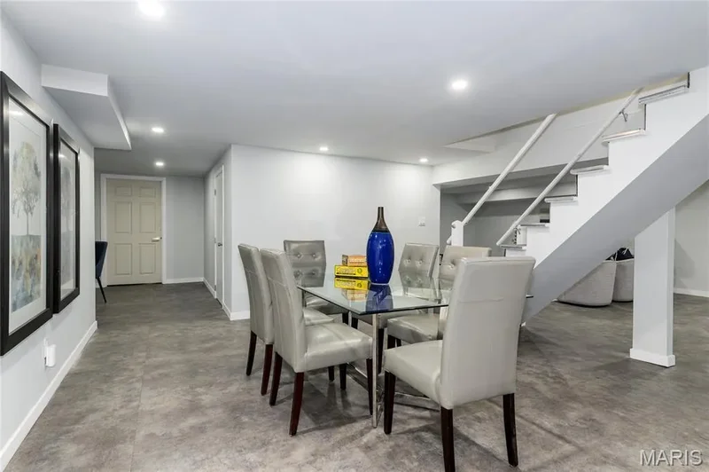 18 Country Aire Drive, St Louis, MO 63131, Town and Country, Missouri, United States. - Photo 15