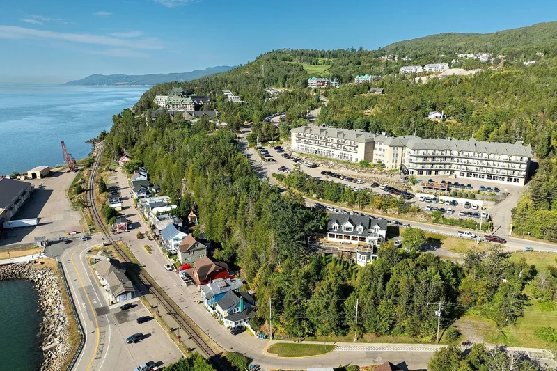 230 Rue Richelieu, La Malbaie, QC G5A2W7, La Malbaie, Quebec, Canada. - Photo 55