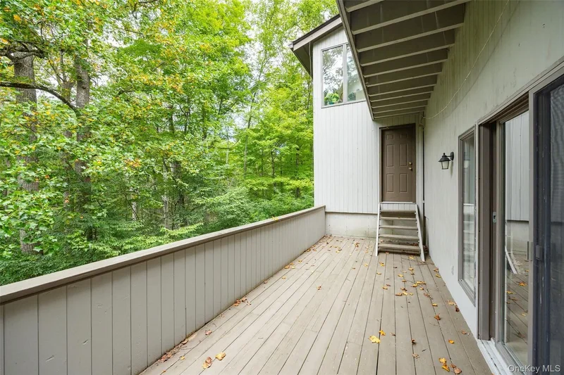 51 Major Lockwood Lane, Pound Ridge, New York, United States. - Photo 3