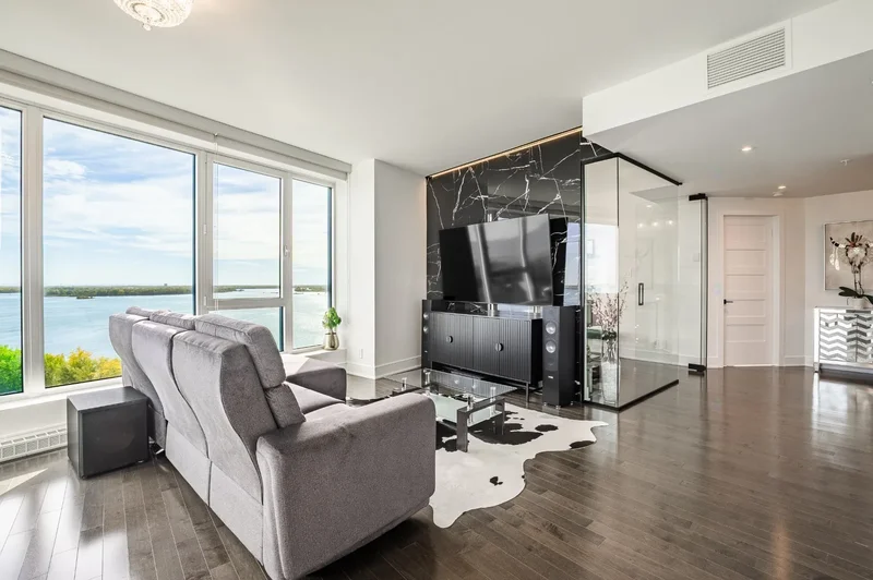 100 Rue André-Prévost 1604, Montréal, Quebec, Canada. - Photo 7