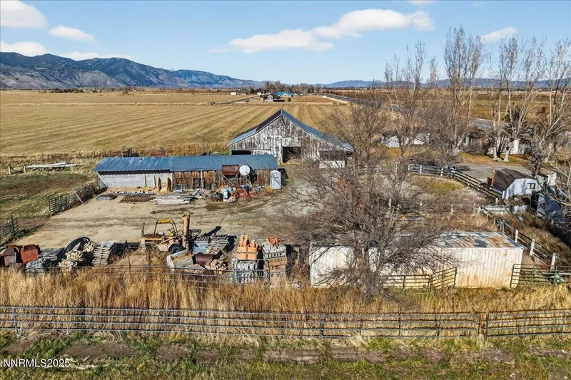 580 Nv-88, Gardnerville, NV 89460, Gardnerville, Nevada, United States. - Photo 35
