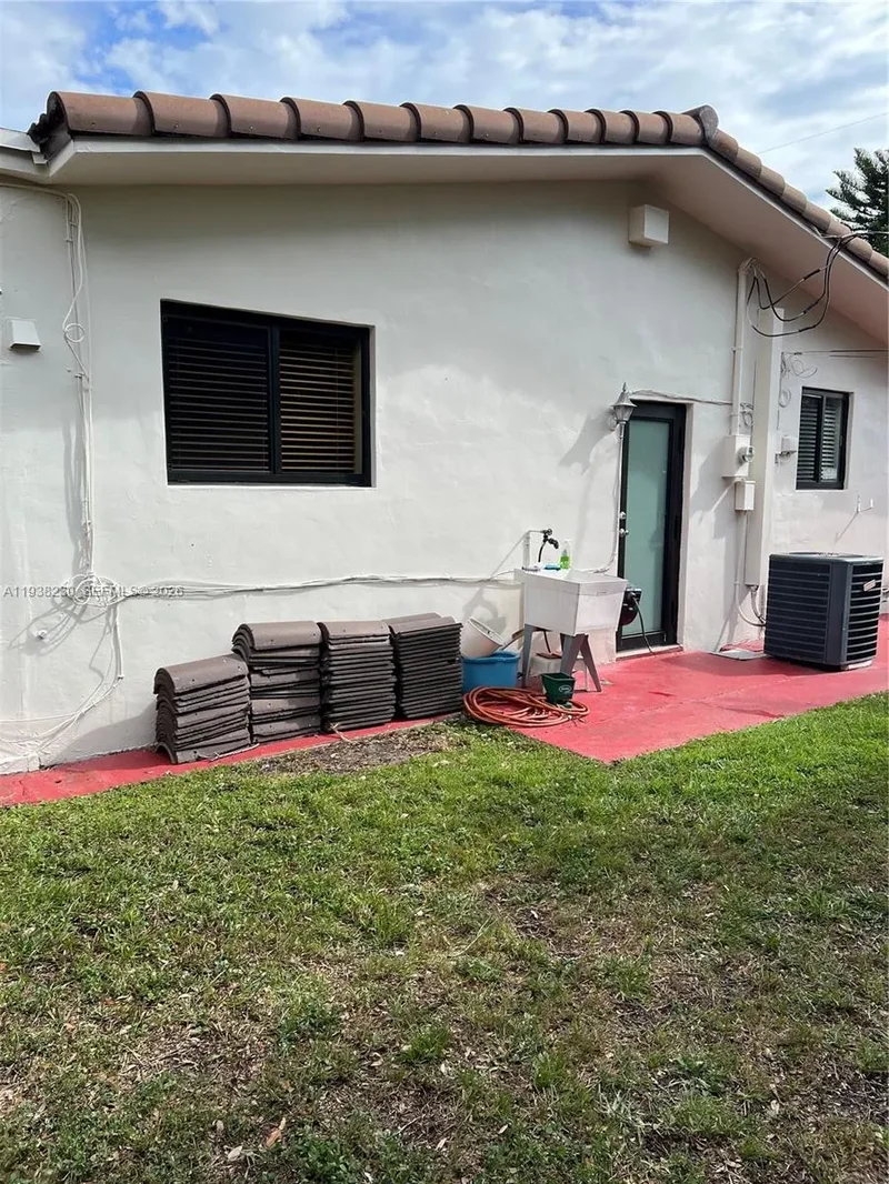 6385 SW 25th St, Miami, Florida, United States. - Photo 23