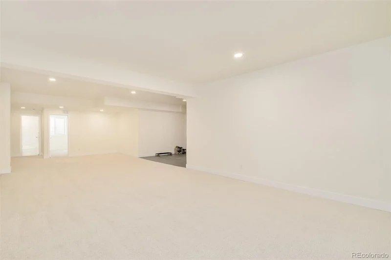 11880 W 38th Place, Wheat Ridge, Colorado, United States. - Photo 27