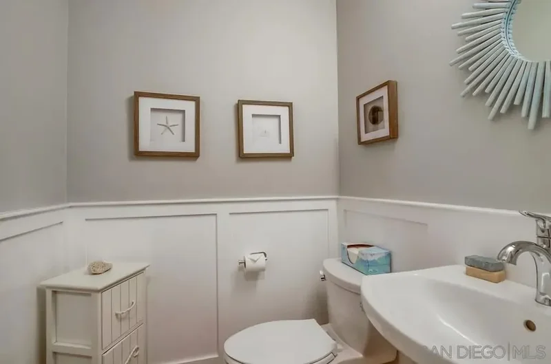 240 B Avenue, Coronado, California, United States. - Photo 57