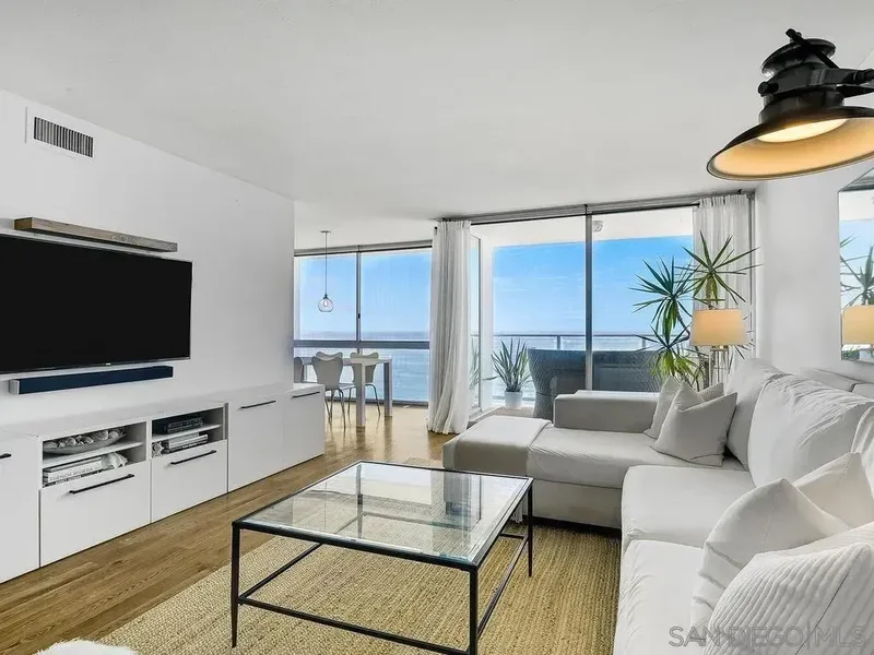 1760 Avenida Del Mundo, Coronado, Ca, 92118