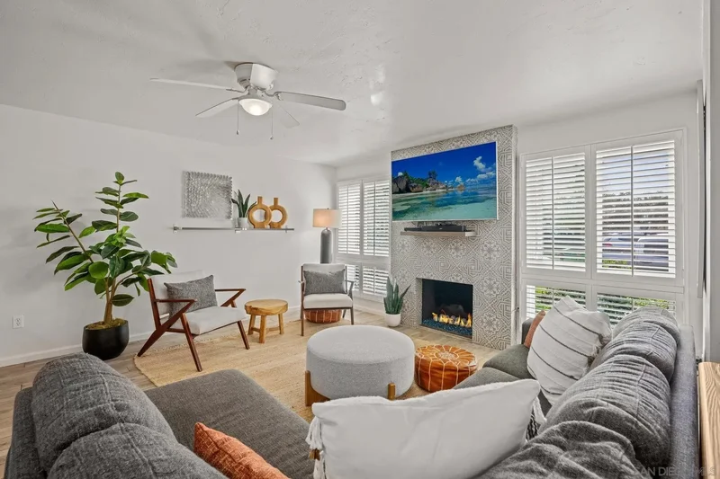 1074 Isabella Avenue, Coronado, California, United States. - Photo 14