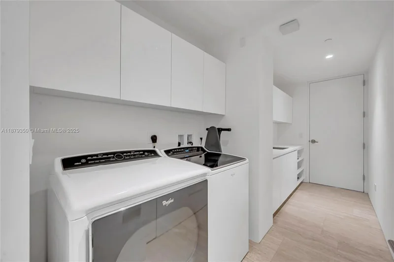 9111 Collins Ave N-317, Bal Harbour, Florida, United States. - Photo 21